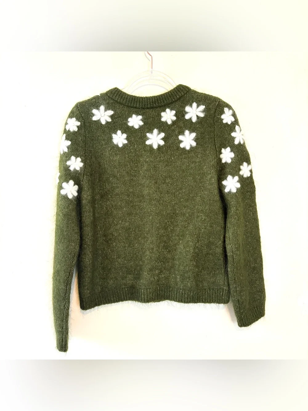 Sezane Andrew flower cardigan in perfect green - Picture 6 of 7